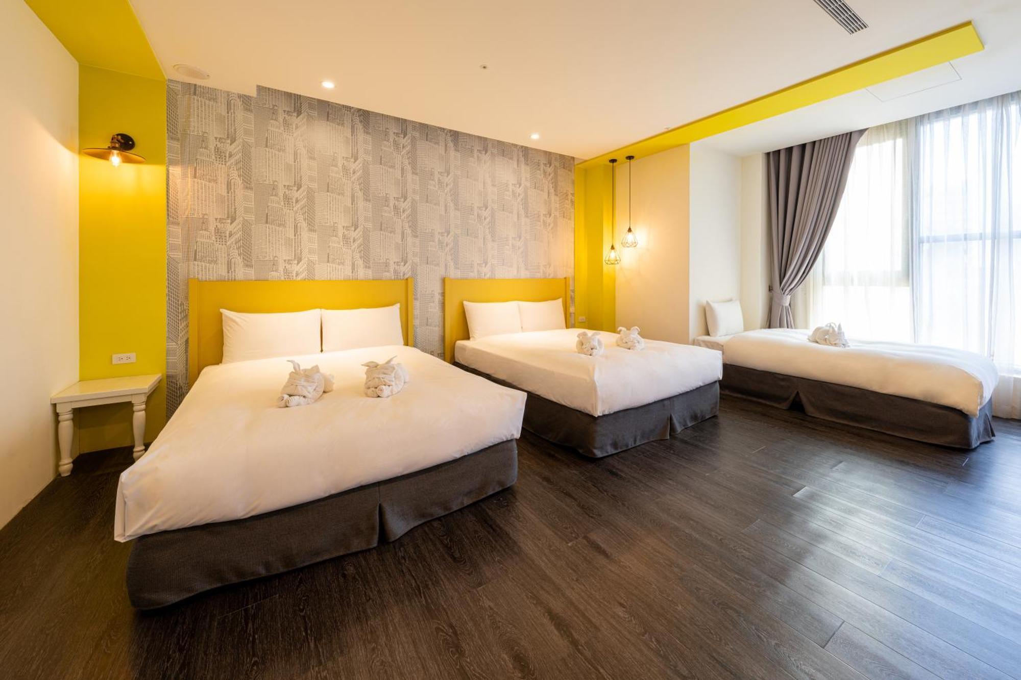 Ningcui Business Hotel ไถจง ภายนอก รูปภาพ