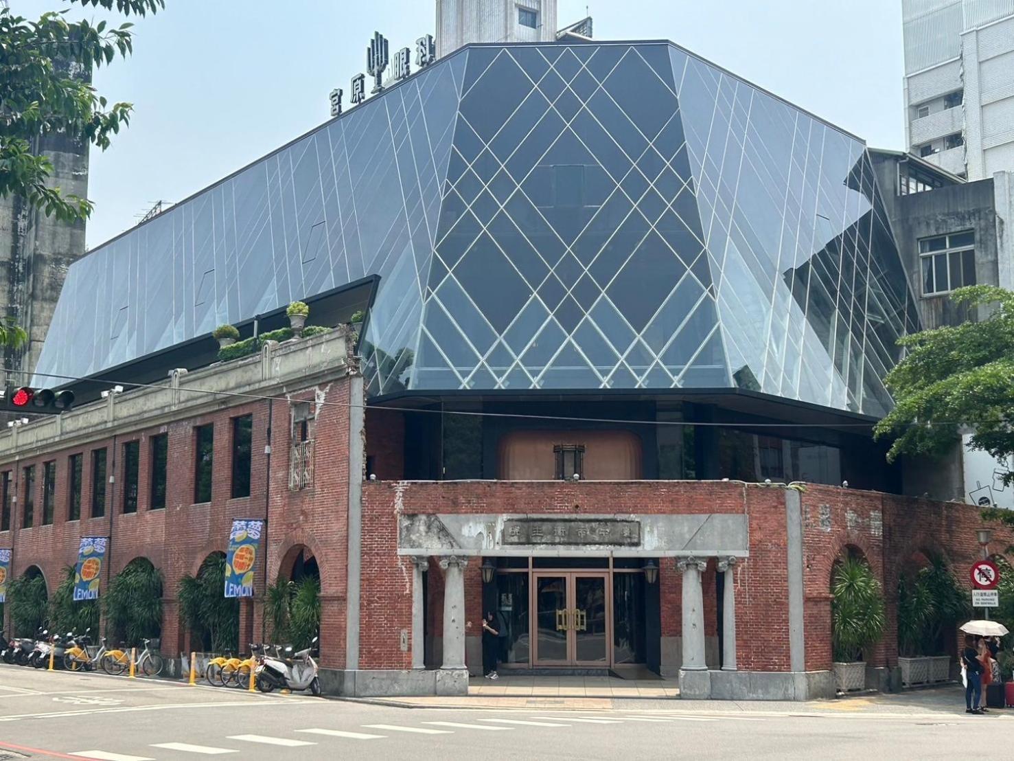 Ningcui Business Hotel ไถจง ภายนอก รูปภาพ