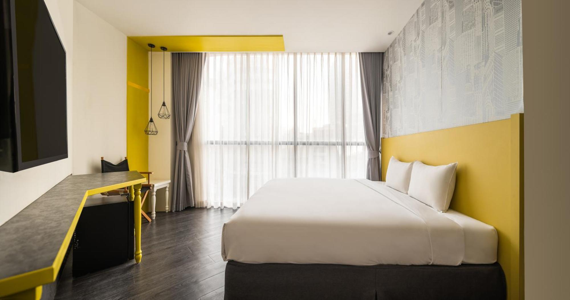 Ningcui Business Hotel ไถจง ภายนอก รูปภาพ