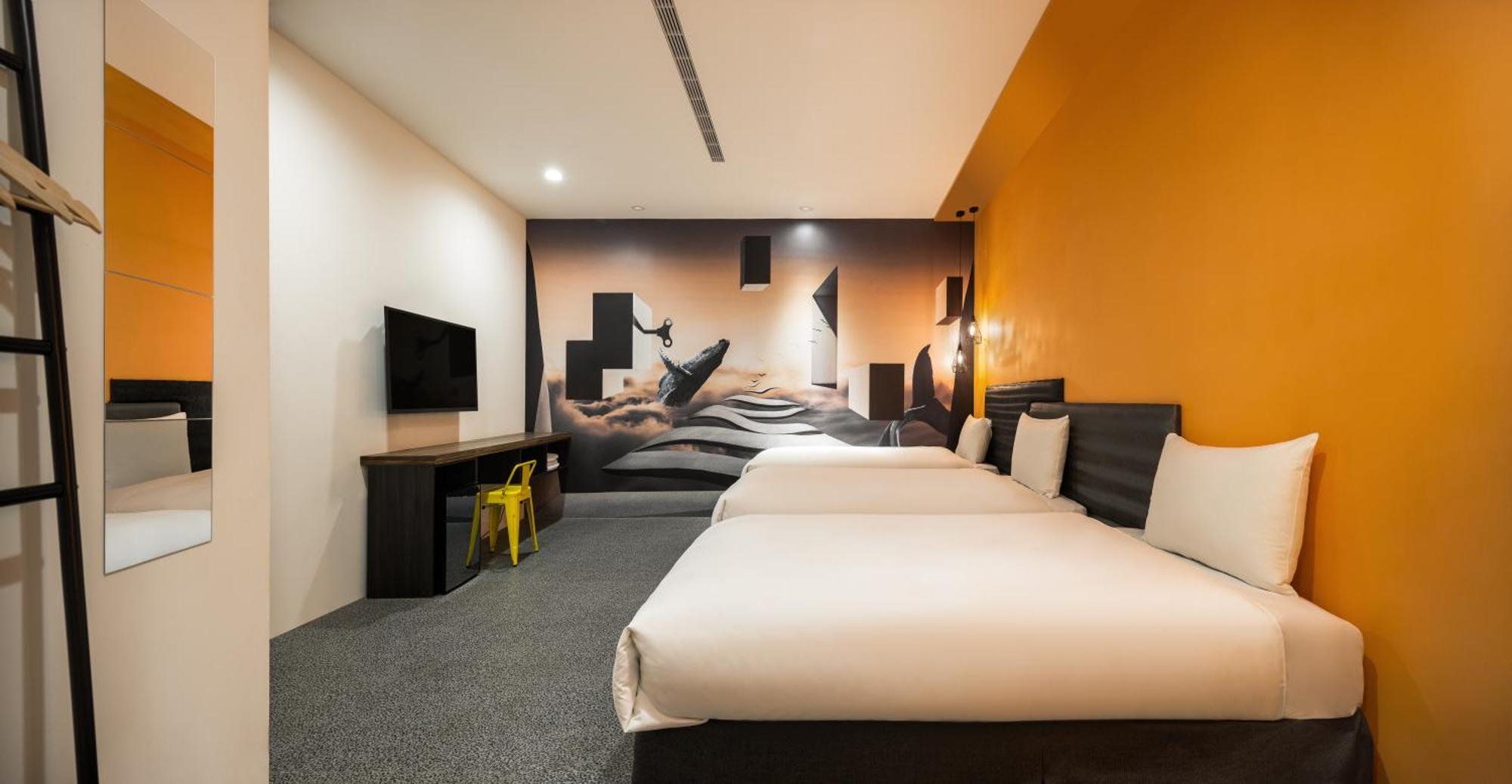Ningcui Business Hotel ไถจง ภายนอก รูปภาพ