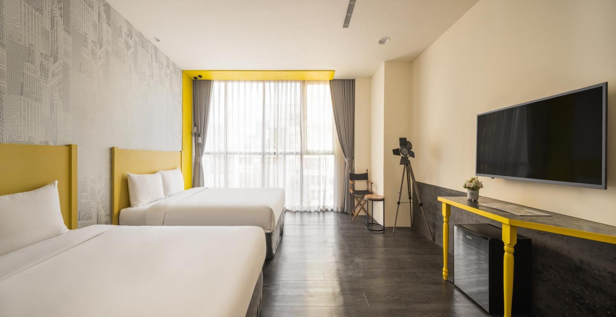 Ningcui Business Hotel ไถจง ภายนอก รูปภาพ