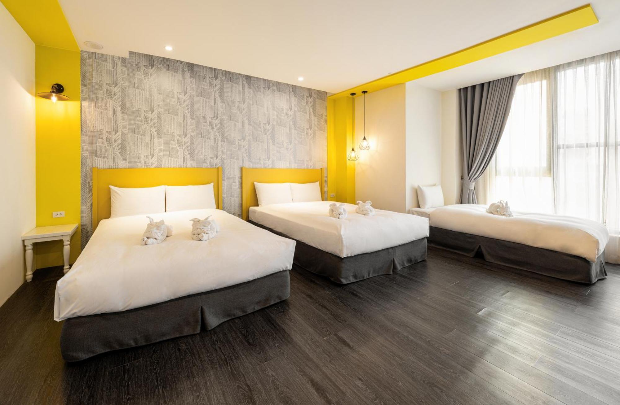 Ningcui Business Hotel ไถจง ภายนอก รูปภาพ