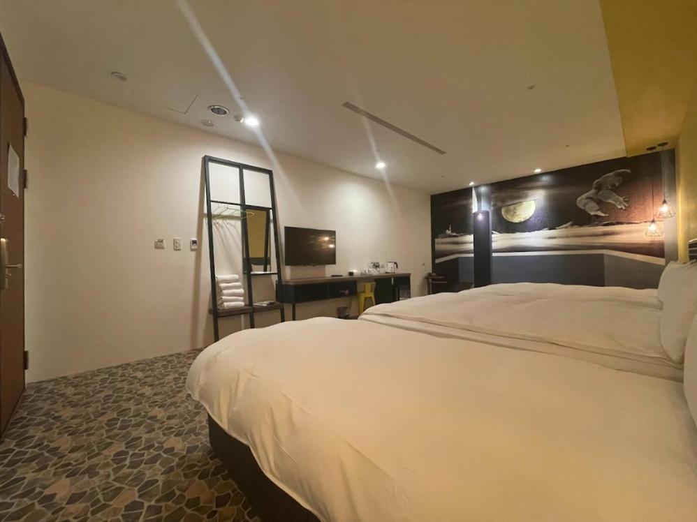 Ningcui Business Hotel ไถจง ห้อง รูปภาพ